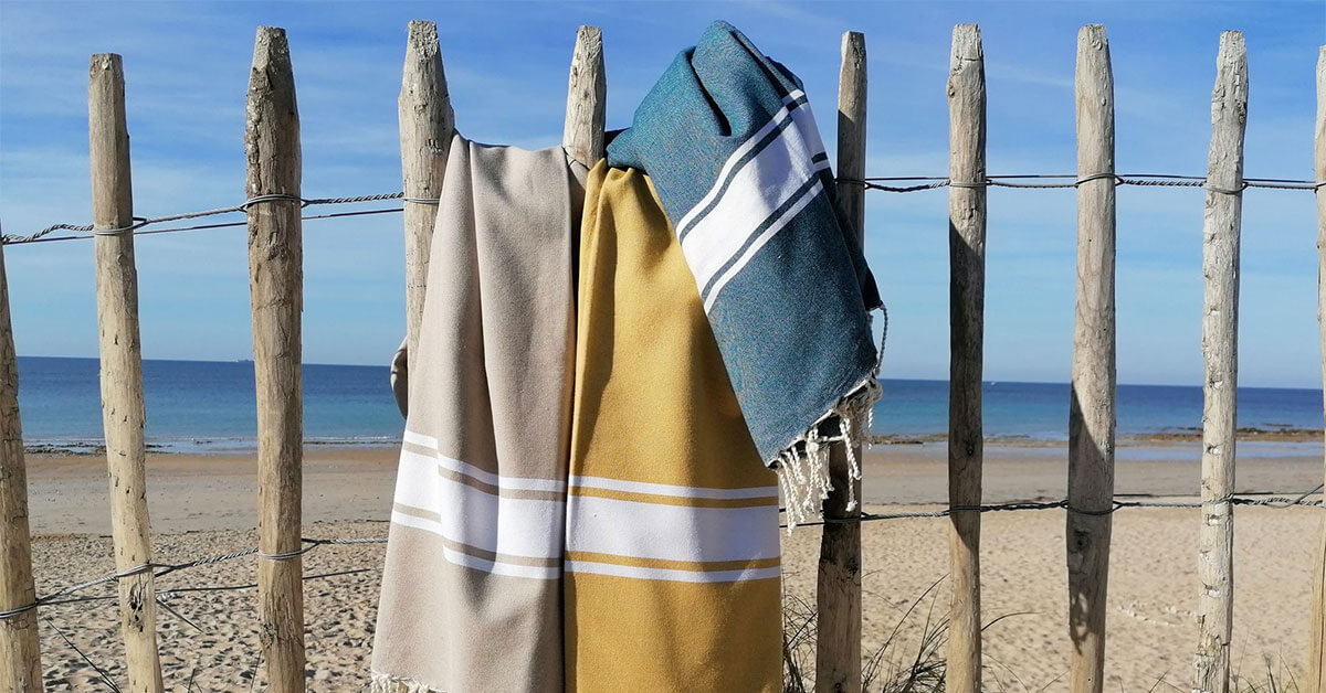 serviette-fouta-pour-plage-en-france